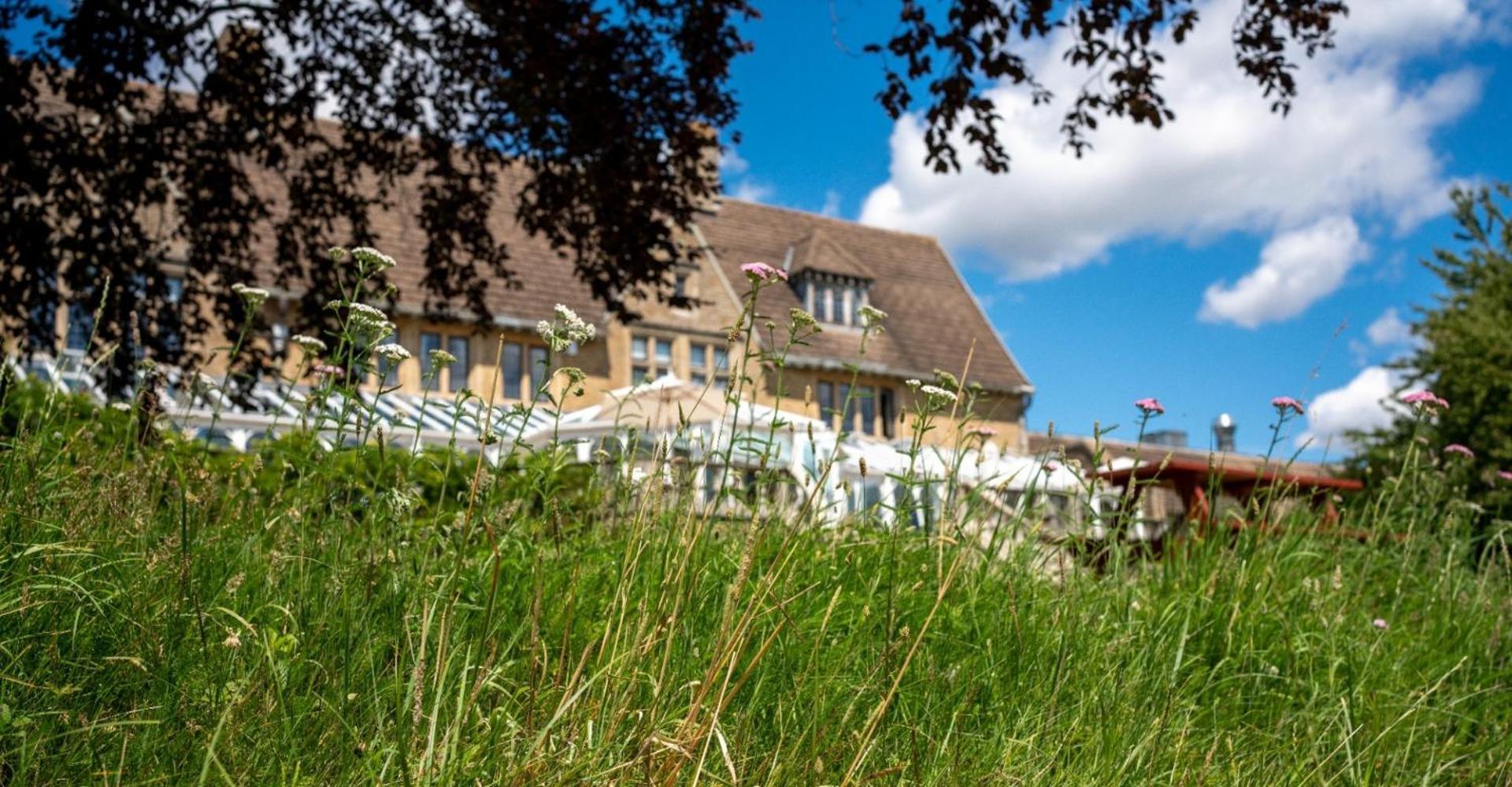 Cricklade House Hotel, Sure Hotel Collection By Best Western Екстериор снимка